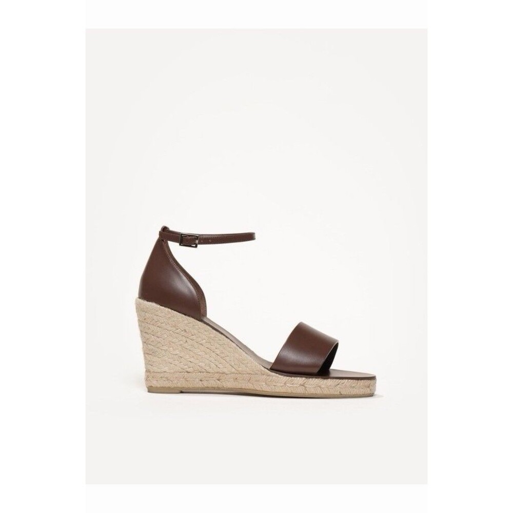 Classic Brown Leather Wedge Sandals with Ankle Strap